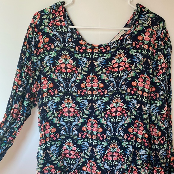 LOFT Navy Floral Wrap Back Cropped Top - Picture 6 of 9